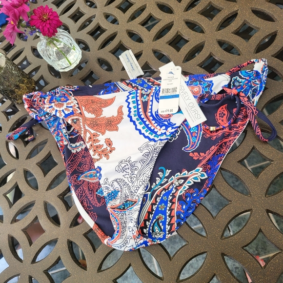 Tommy Bahama Other - Reversible Tommy Bahama Bikini bottoms